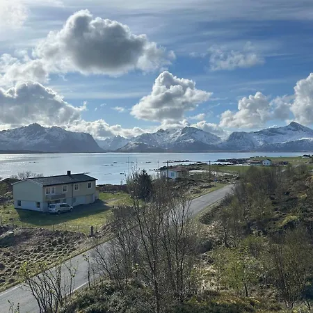 Quiet Place With Lofoten's Beautiful View *